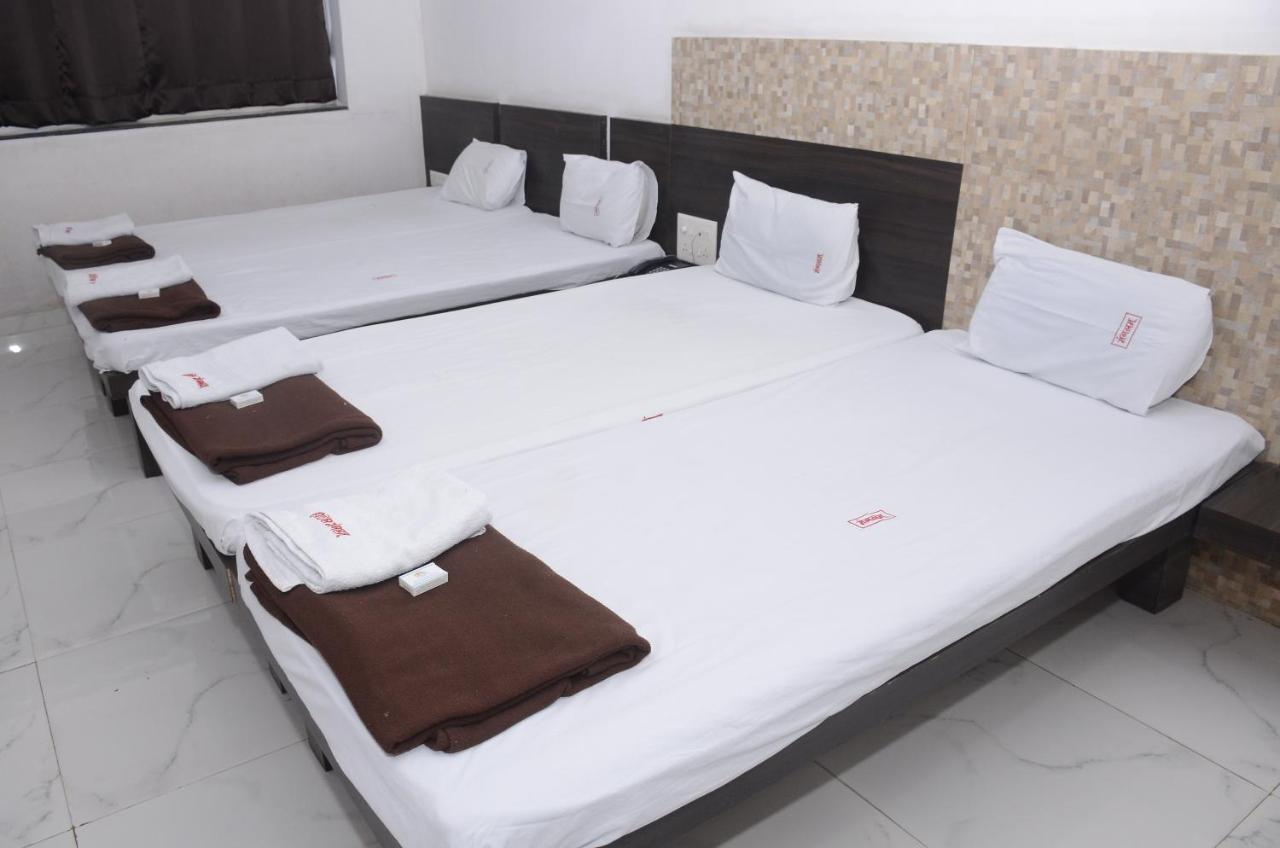 Hotel Mangalam Kurandvad Экстерьер фото