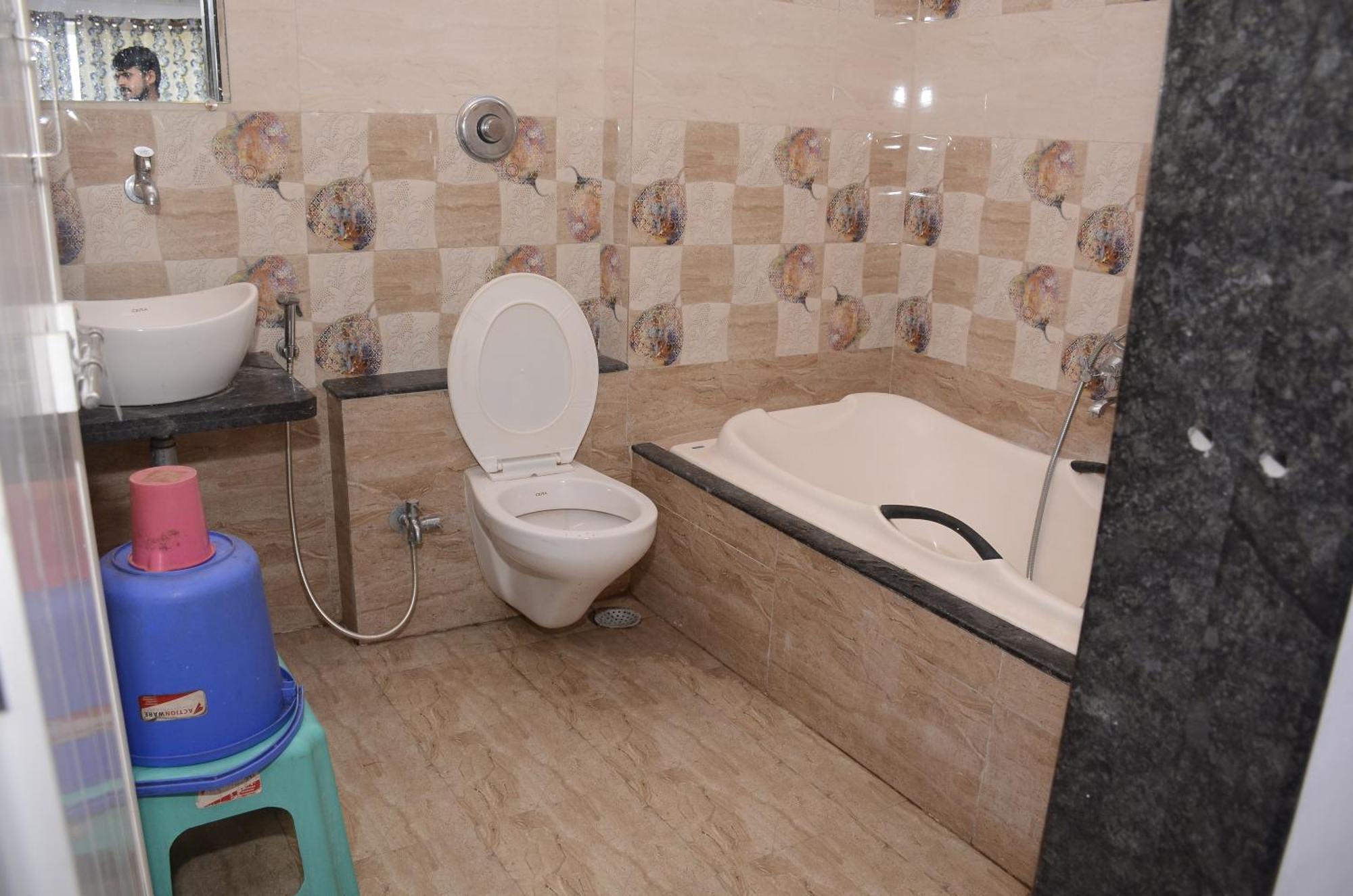 Hotel Mangalam Kurandvad Экстерьер фото